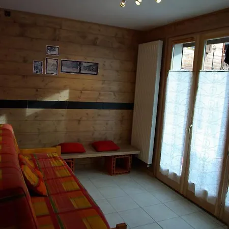 아파트 Ressachaux Centre 2 A 3 Pers Calme Vue Jardin Parking *